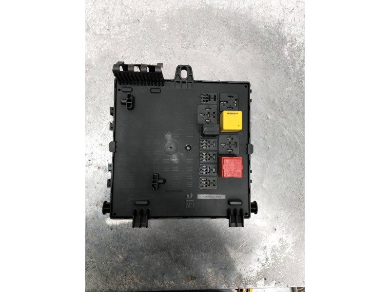 Recambio de caja reles / fusibles para saab 9-3 berlina referencia OEM IAM 460023260  