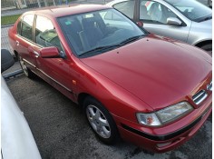 nissan primera berlina (p11) del año 2000