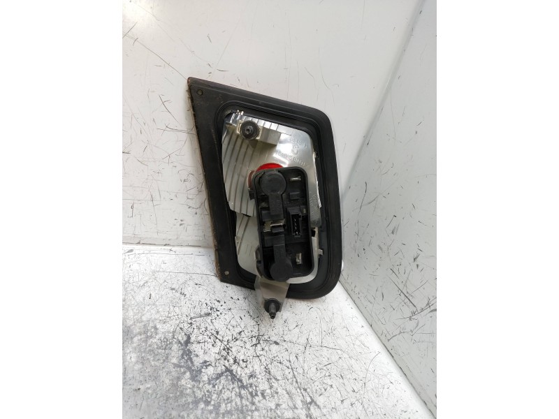 Recambio de piloto trasero derecho interior para saab 9-3 berlina referencia OEM IAM 25480204  