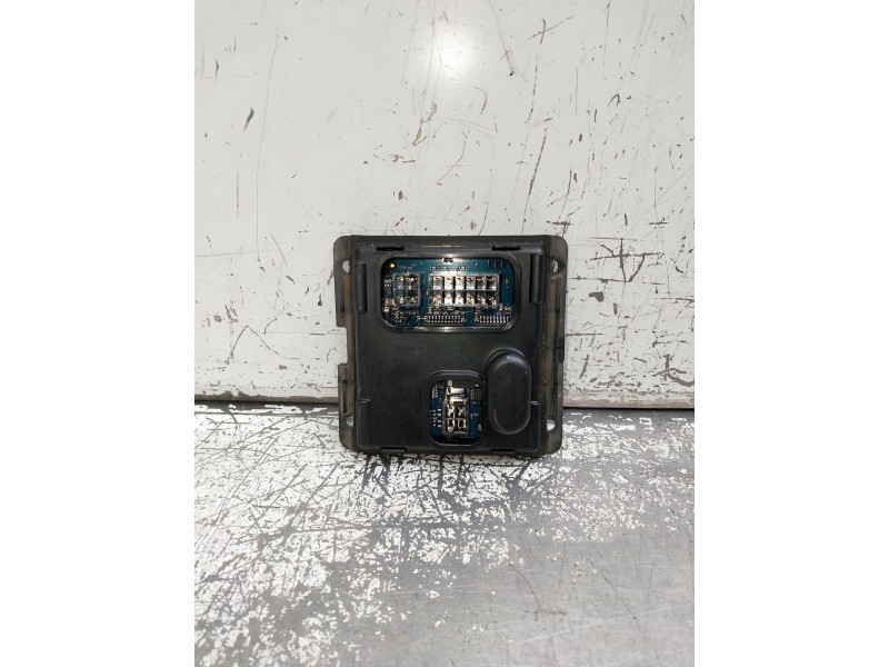 Recambio de centralita faros xenon para seat leon (1p1) referencia OEM IAM 7L6941329A 89393663  Recambio de centralita faros xenon para seat leon (1p1) referencia OEM IAM 7L6941329A 89393663