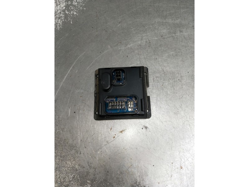 Recambio de centralita faros xenon para seat leon (1p1) referencia OEM IAM 7L6941329A 89393663  Recambio de centralita faros xenon para seat leon (1p1) referencia OEM IAM 7L6941329A 89393663