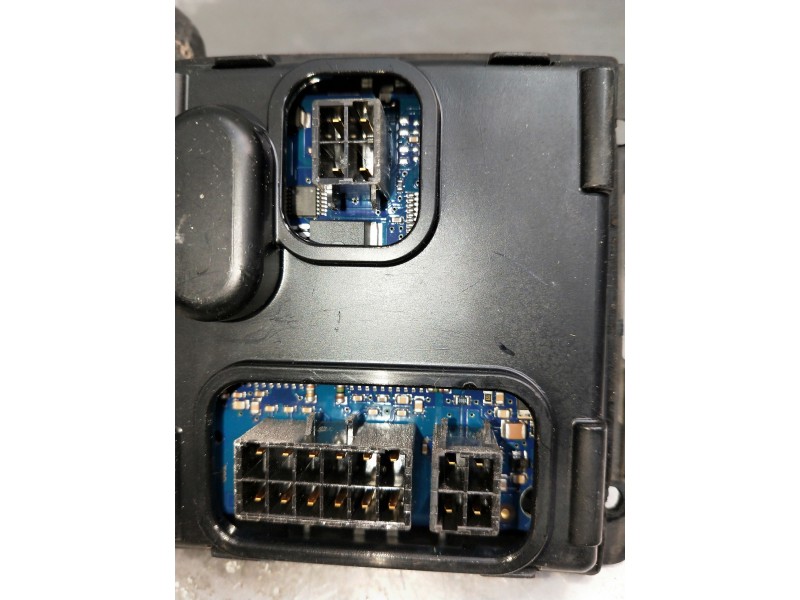 Recambio de centralita faros xenon para seat leon (1p1) referencia OEM IAM 7L6941329A 89393663  Recambio de centralita faros xenon para seat leon (1p1) referencia OEM IAM 7L6941329A 89393663