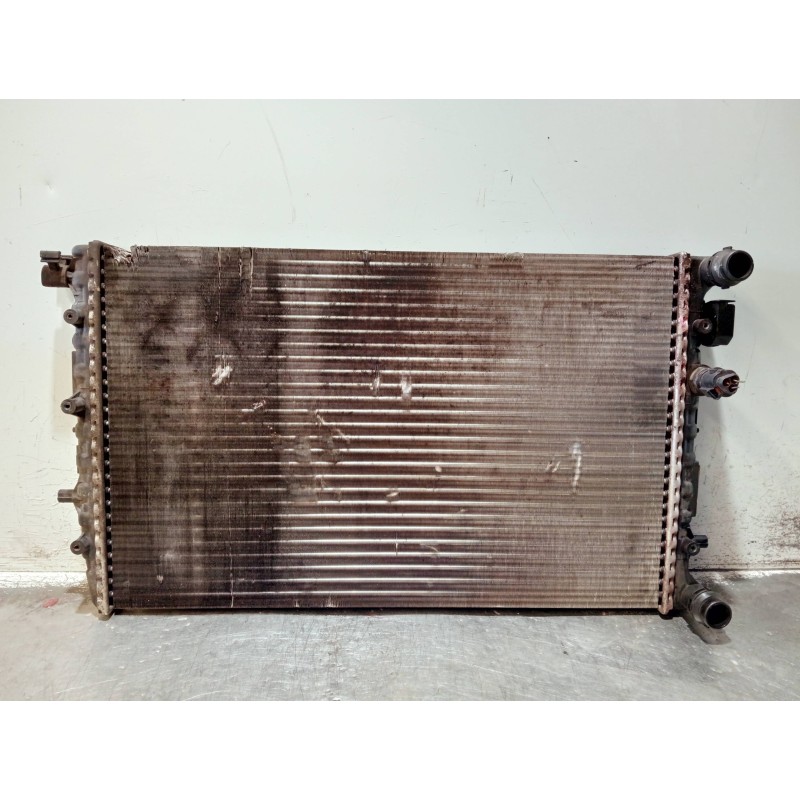 Recambio de radiador agua para volkswagen polo (9n3) referencia OEM IAM 6Q0121523Q 151190070F01 