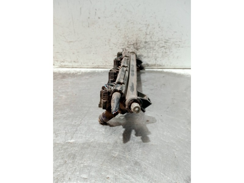 Recambio de rampa inyectora para volkswagen polo (9n3) referencia OEM IAM 036133320 036133319 