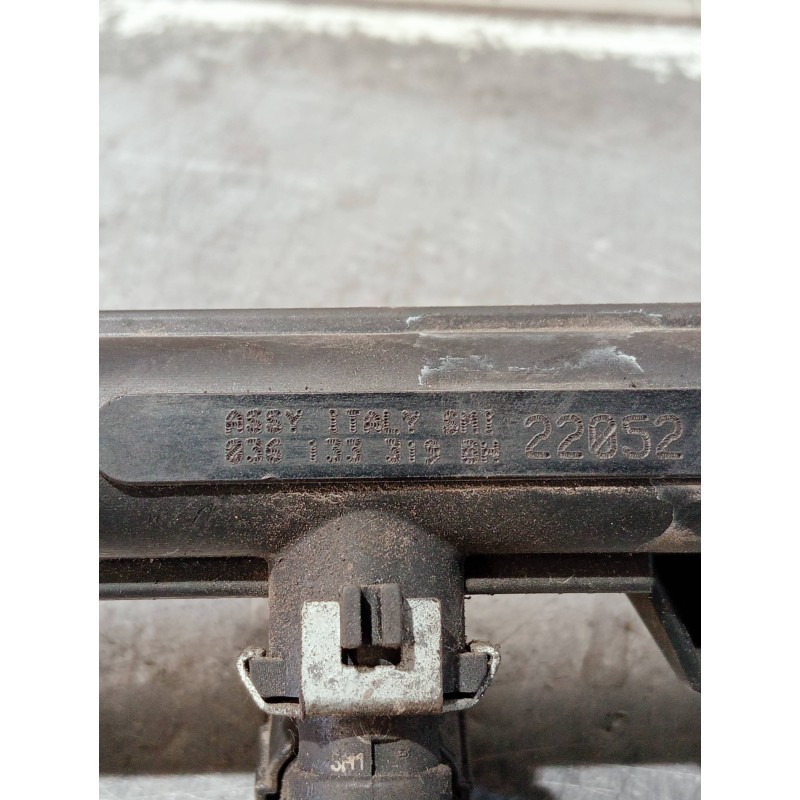 Recambio de rampa inyectora para volkswagen polo (9n3) referencia OEM IAM 036133320 036133319 