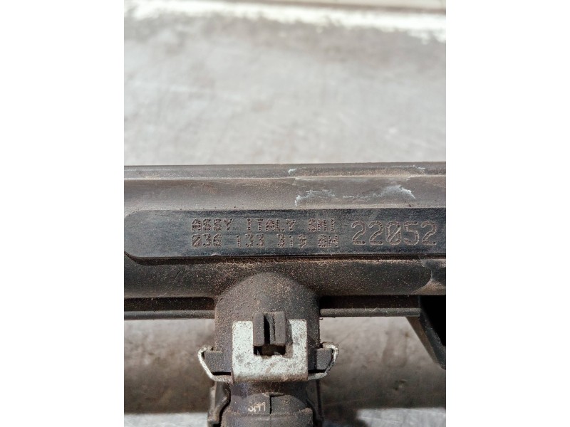 Recambio de rampa inyectora para volkswagen polo (9n3) referencia OEM IAM 036133320 036133319 