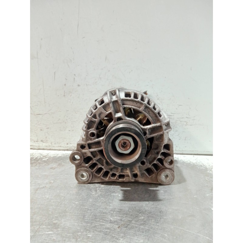 Recambio de alternador para volkswagen polo (9n3) referencia OEM IAM 112274  