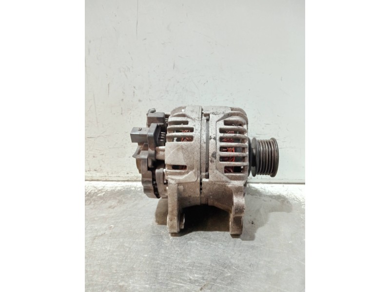 Recambio de alternador para volkswagen polo (9n3) referencia OEM IAM 112274  