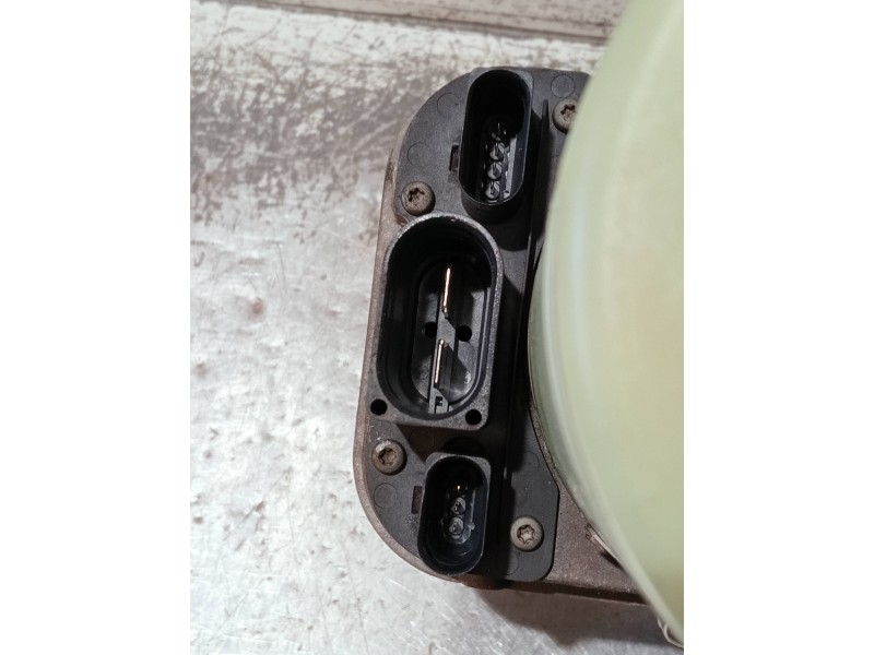 Recambio de bomba direccion para volkswagen polo (9n3) referencia OEM IAM 6Q0423156AB 6Q1423051AN 6Q1423371