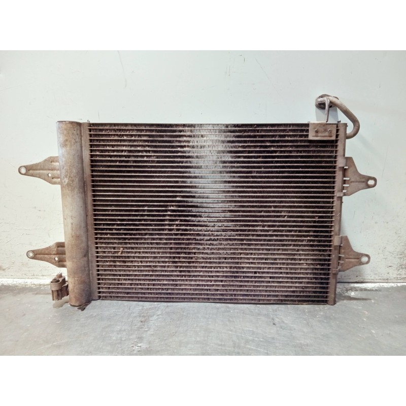 Recambio de condensador / radiador aire acondicionado para volkswagen polo (9n3) referencia OEM IAM 6Q0820411J  