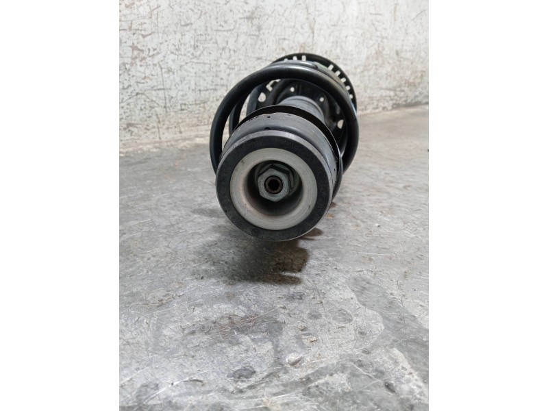 Recambio de amortiguador delantero izquierdo para audi a1 (8x) ambition referencia OEM IAM 6R0413031S  
