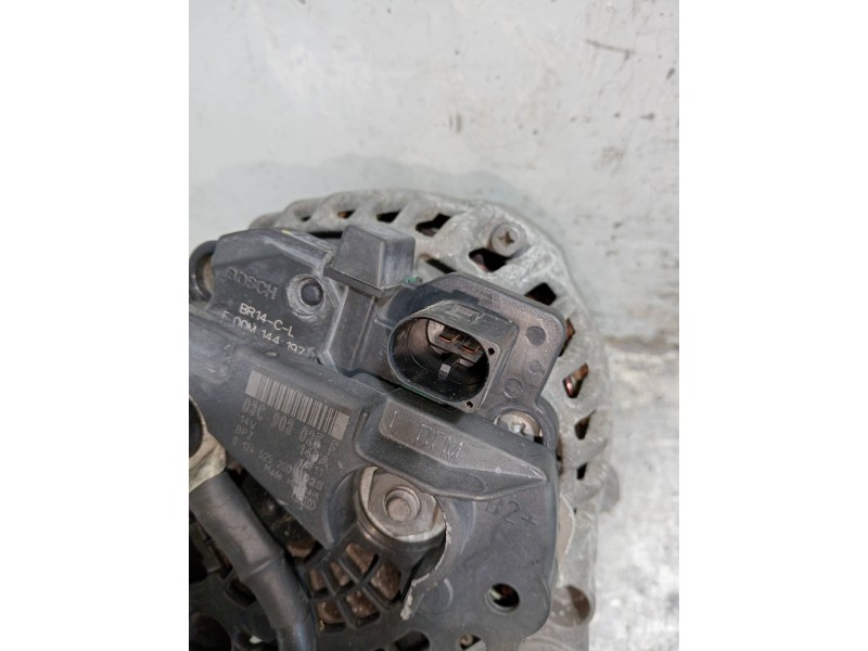 Recambio de alternador para audi a1 (8x) ambition referencia OEM IAM 0124525200 03C903025F 