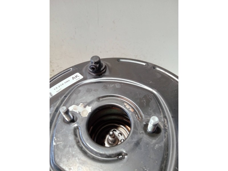 Recambio de servofreno para opel astra gtc referencia OEM IAM 13216085  