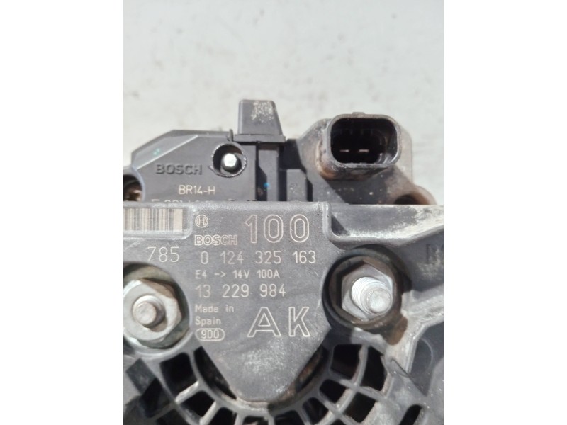 Recambio de alternador para opel astra gtc referencia OEM IAM 13229984 0124325163 