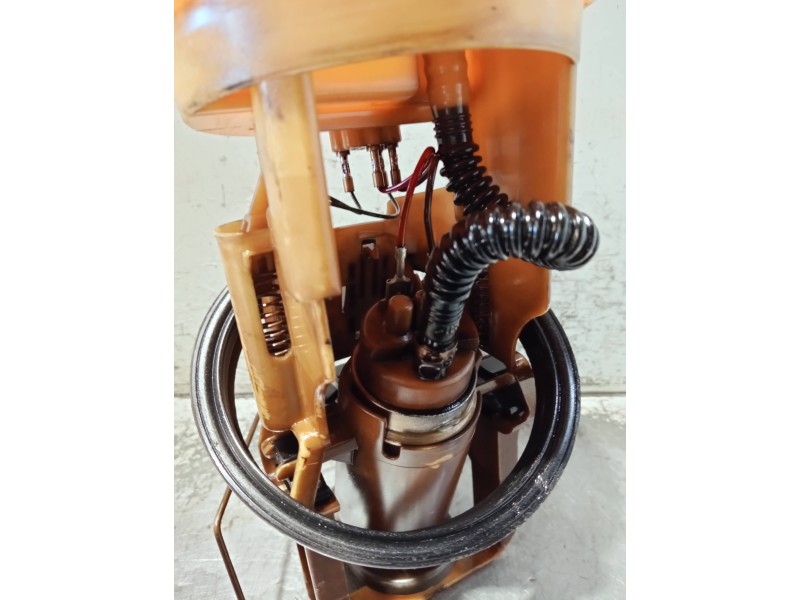 Recambio de bomba combustible para bmw serie 3 compact (e46) referencia OEM IAM 6750582 228214002002 