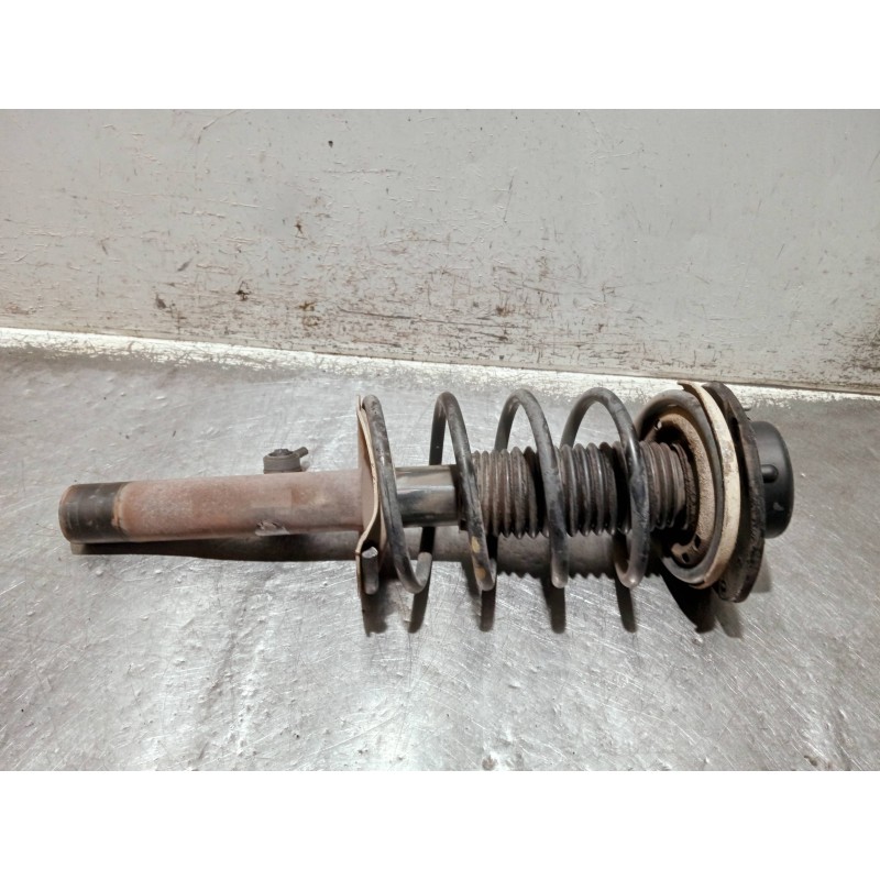Recambio de amortiguador delantero para peugeot 206 berlina referencia OEM IAM   