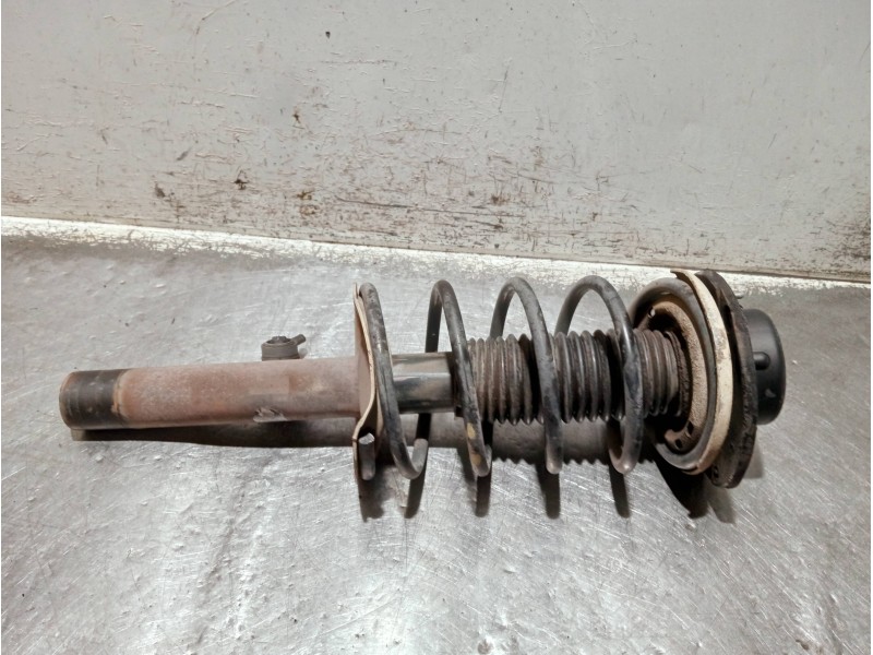 Recambio de amortiguador delantero para peugeot 206 berlina referencia OEM IAM   