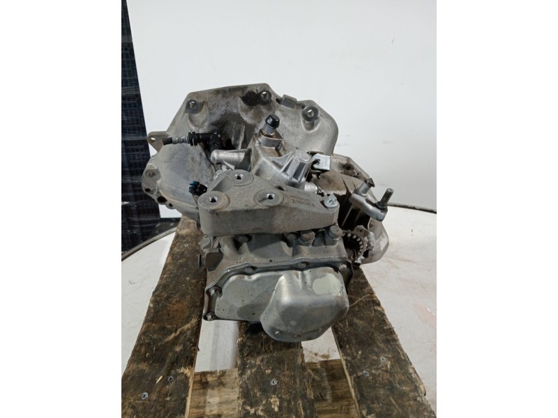 Recambio de caja cambios para opel astra gtc referencia OEM IAM F17C394 A03772F17C394 5V
