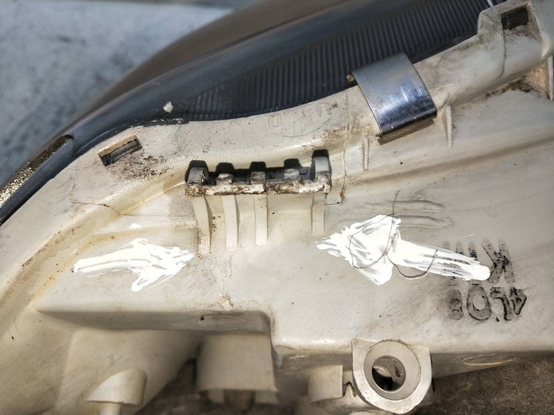 Recambio de faro izquierdo para chevrolet kalos referencia OEM IAM 00002085  