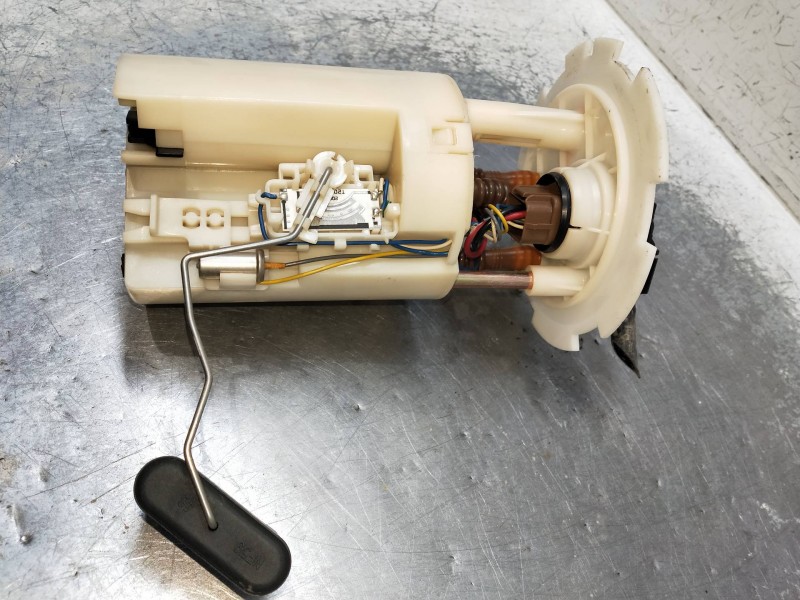 Recambio de bomba combustible para chevrolet kalos referencia OEM IAM 96423297  