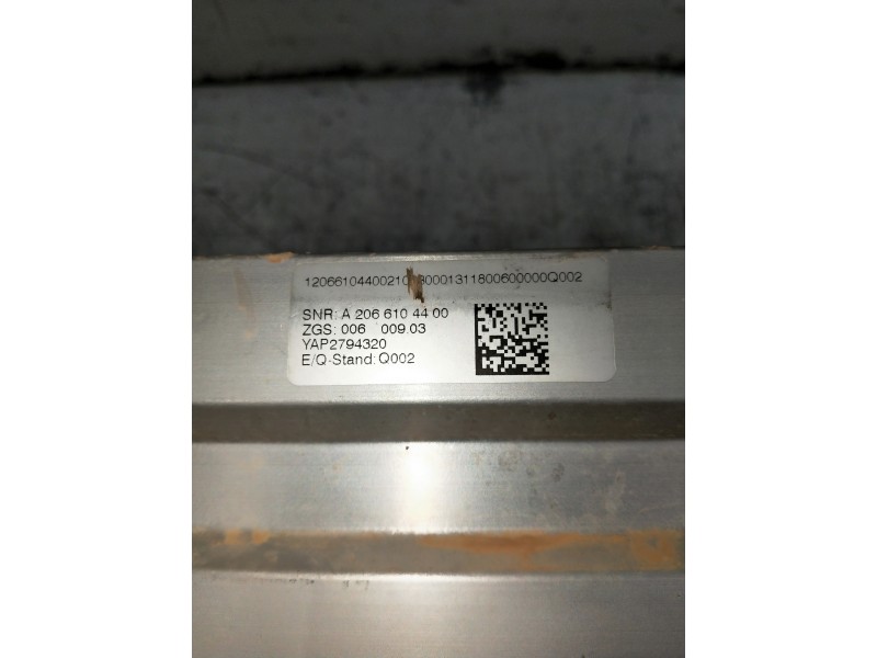 Recambio de refuerzo paragolpes trasero para mercedes clase c (w206) c 220 d referencia OEM IAM A2066104400  