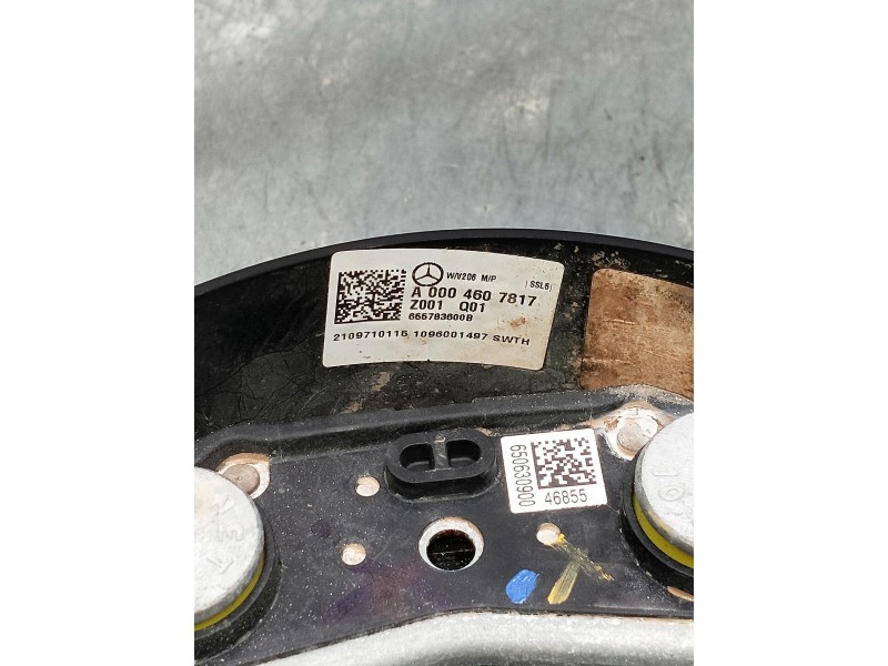 Recambio de volante para mercedes clase c (w206) c 220 d referencia OEM IAM A0004607817  