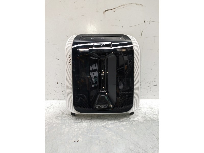 Recambio de luz interior para mercedes clase c (w206) c 220 d referencia OEM IAM A0009001638 211610058679 2117410312