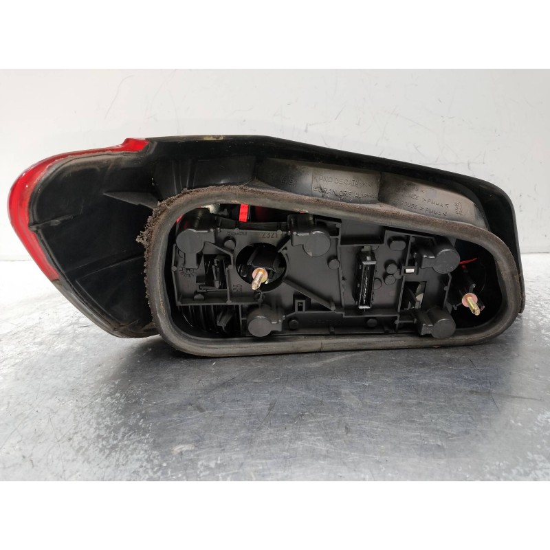 Recambio de piloto trasero derecho para peugeot 306 berlina 3/4/5 puertas (s2) referencia OEM IAM   
