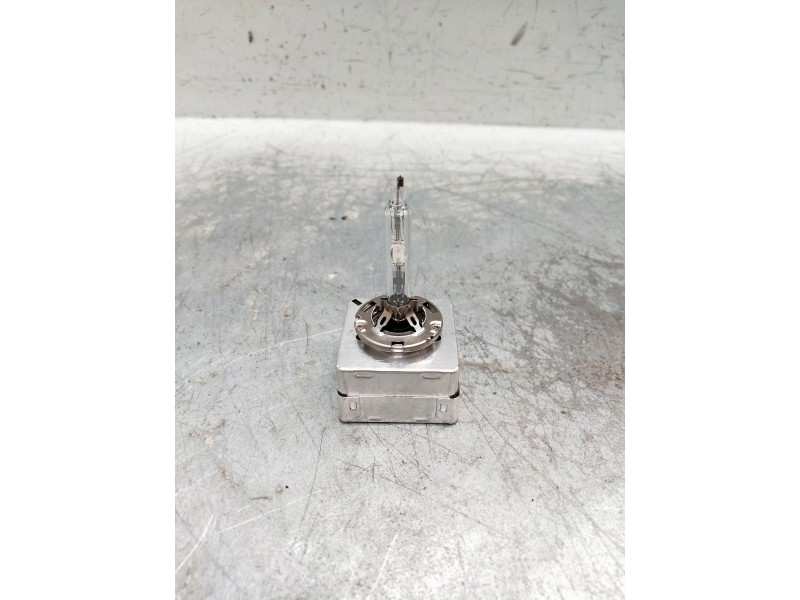 Recambio de bombillas para mercedes clase c (w206) c 220 d referencia OEM IAM D3S42403  