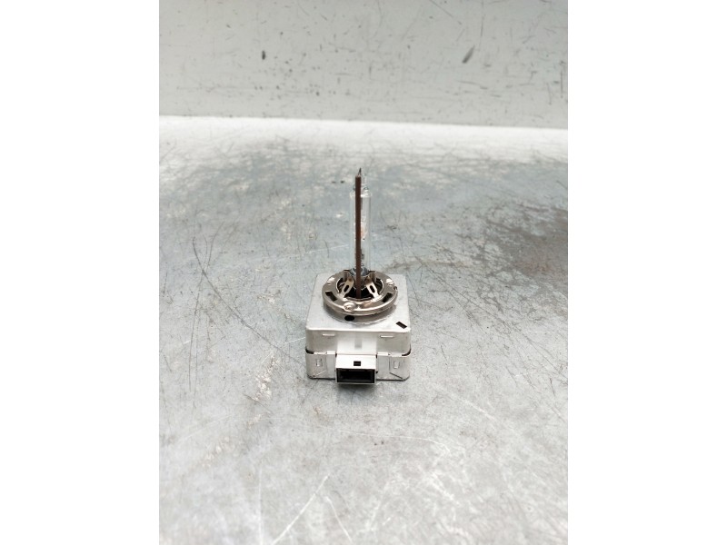 Recambio de bombillas para mercedes clase c (w206) c 220 d referencia OEM IAM D3S42403  