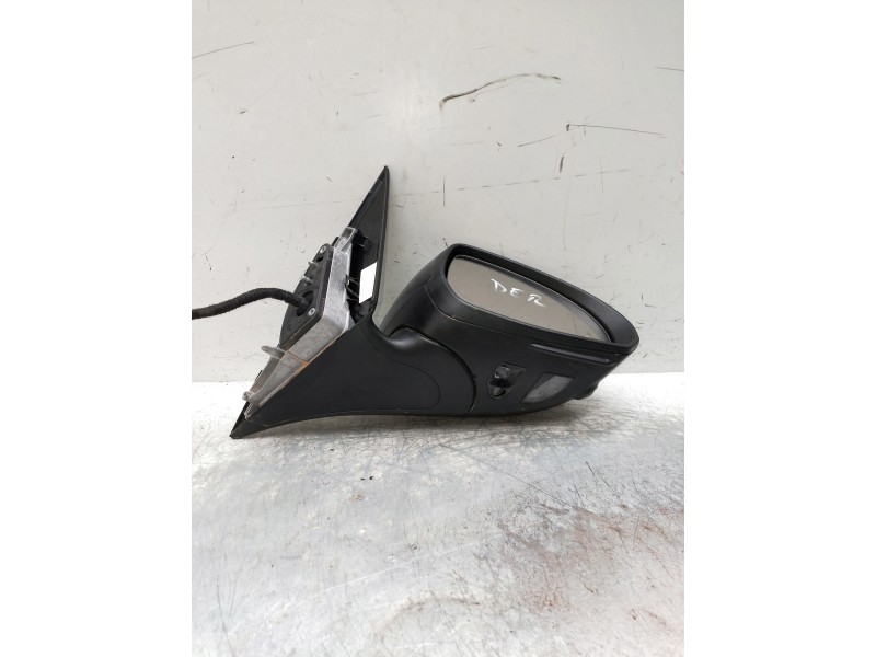 Recambio de retrovisor derecho para mercedes clase c (w206) c 220 d referencia OEM IAM ELECTRICO 3 ENCHUFES 8 Y 9 CABLES