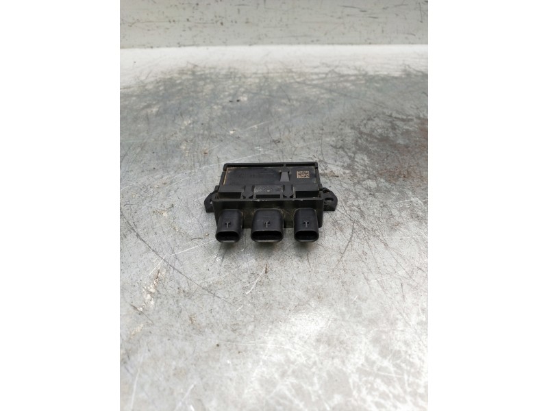 Recambio de modulo electronico para mercedes clase c (w206) c 220 d referencia OEM IAM A2239052000  