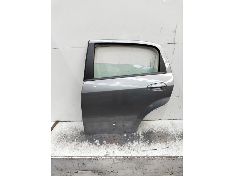 Recambio de puerta trasera izquierda para fiat grande punto (199) referencia OEM IAM   5P