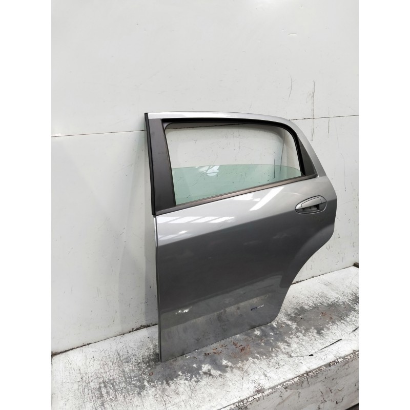 Recambio de puerta trasera izquierda para fiat grande punto (199) referencia OEM IAM   5P
