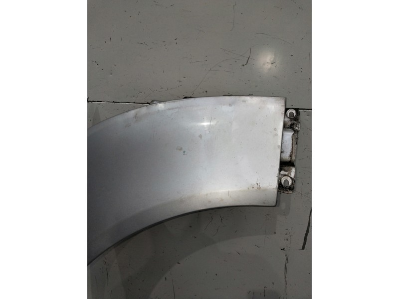 Recambio de aleta delantera derecha para audi a8 (4e2) 4.2 quattro referencia OEM IAM   