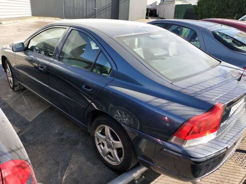 volvo s60 berlina del año 2008