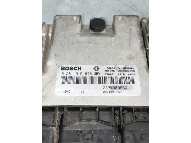 Recambio de centralita motor uce para renault megane iii berlina 5 p referencia OEM IAM 0281015676 1039S28059 237100055R