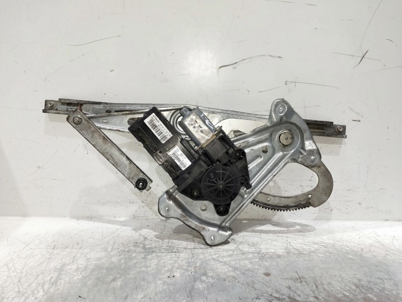 Recambio de elevalunas delantero izquierdo para renault megane iii berlina 5 p referencia OEM IAM 807310004R 966367101 5P