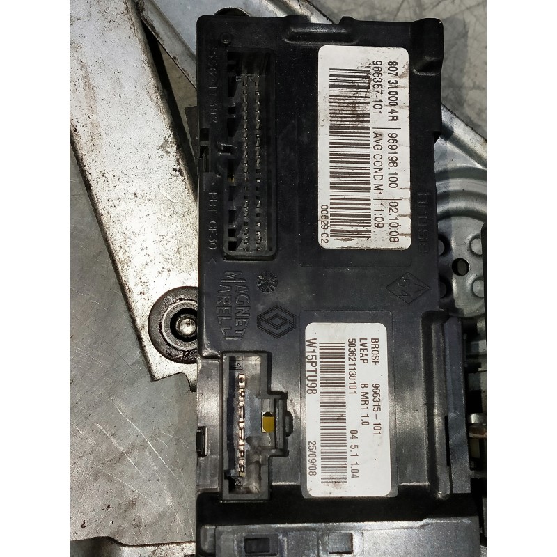Recambio de elevalunas delantero izquierdo para renault megane iii berlina 5 p referencia OEM IAM 807310004R 966367101 5P