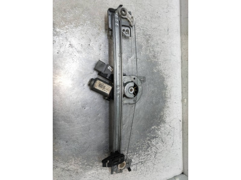 Recambio de motor elevalunas delantero izquierdo para citroen c3 referencia OEM IAM 400619F  