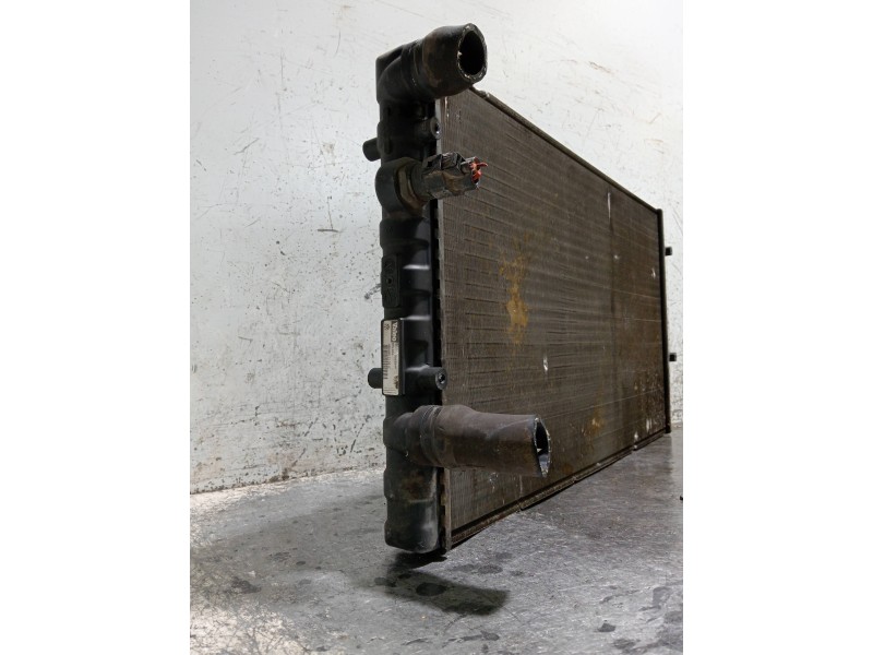 Recambio de radiador agua para volkswagen polo berlina (6n2) trendline referencia OEM IAM 850984P W06N0121201C 