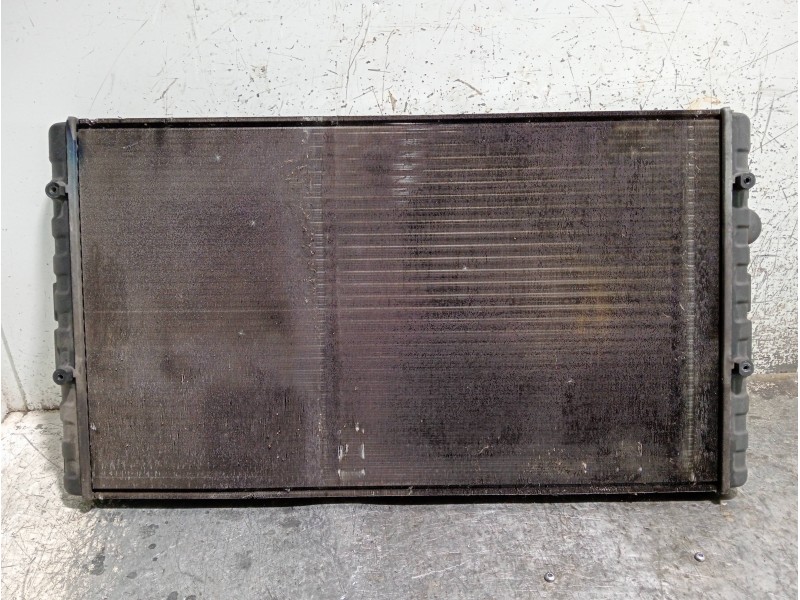 Recambio de radiador agua para volkswagen polo berlina (6n2) trendline referencia OEM IAM 850984P W06N0121201C 