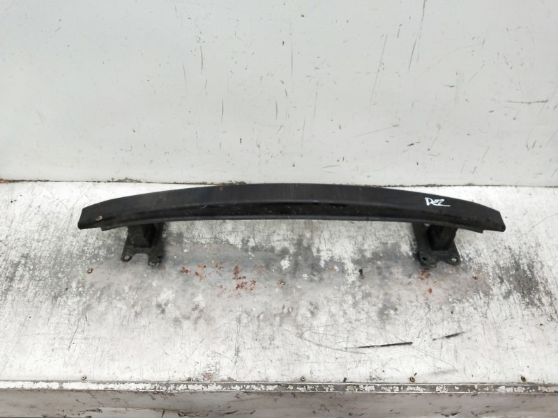 Recambio de refuerzo paragolpes delantero para volkswagen polo (9n3) referencia OEM IAM 6Q0806564  