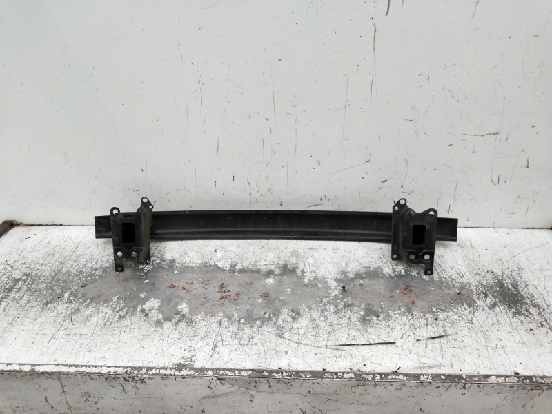 Recambio de refuerzo paragolpes delantero para volkswagen polo (9n3) referencia OEM IAM 6Q0806564  