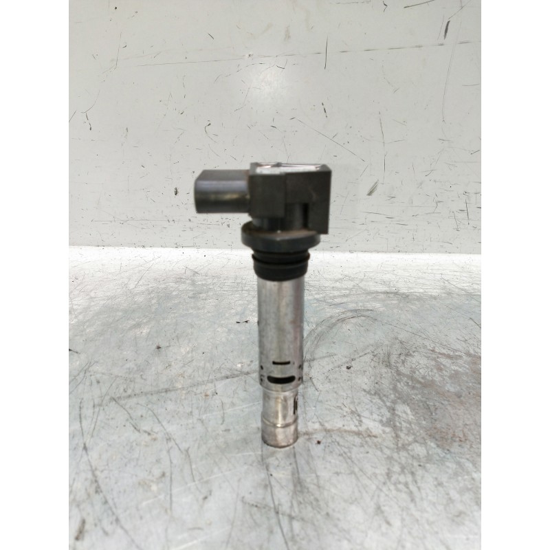 Recambio de bobina encendido para volkswagen polo (9n3) referencia OEM IAM 0986221023  
