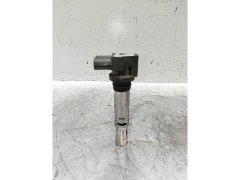 Recambio de bobina encendido para volkswagen polo (9n3) referencia OEM IAM 0986221023  