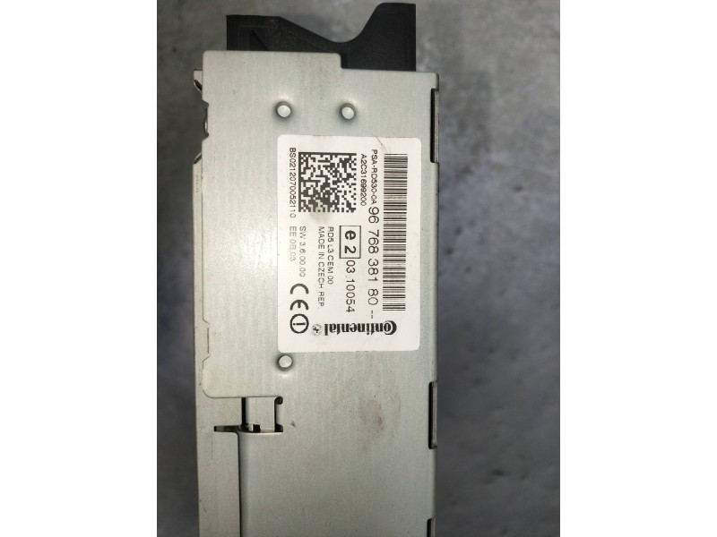 Recambio de sistema audio / radio cd para citroen c4 lim. referencia OEM IAM 9676838180  