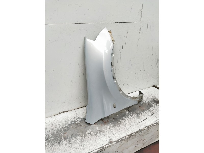 Recambio de aleta delantera derecha para nissan qashqai (j10) acenta referencia OEM IAM   