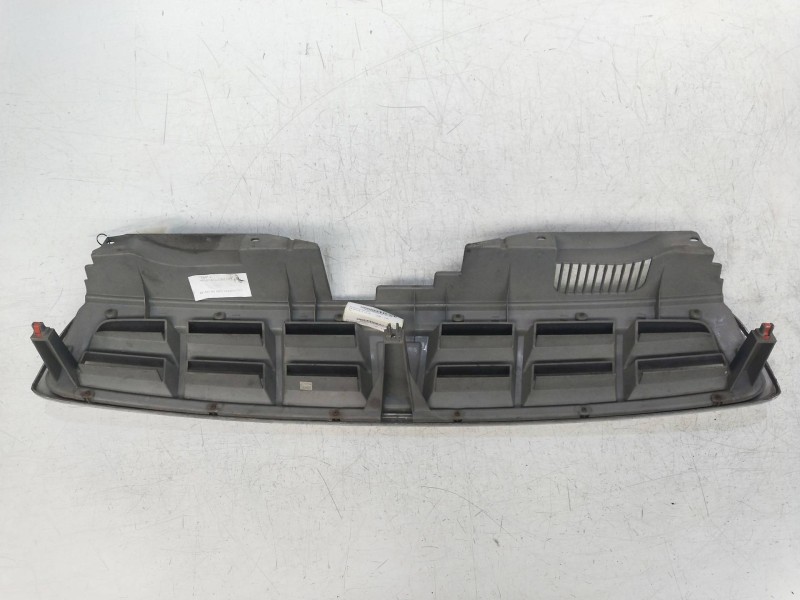 Recambio de rejilla delantera para kia sephia ll 1.6 cat referencia OEM IAM   