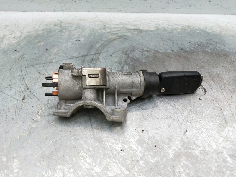 Recambio de conmutador de arranque para volkswagen polo (9n3) referencia OEM IAM 4B0905851  
